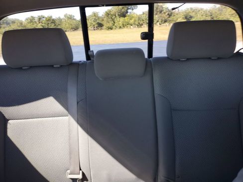 Used 2011 Toyota Tacoma PreRunner image 13