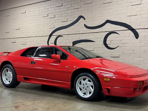 Used 1990 Lotus Esprit SE image 2