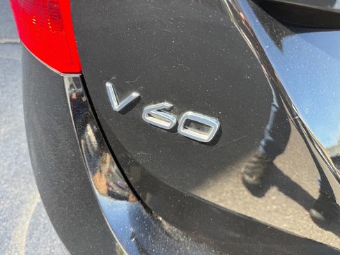 Used 2015 Volvo V60 T5 Premier image 17