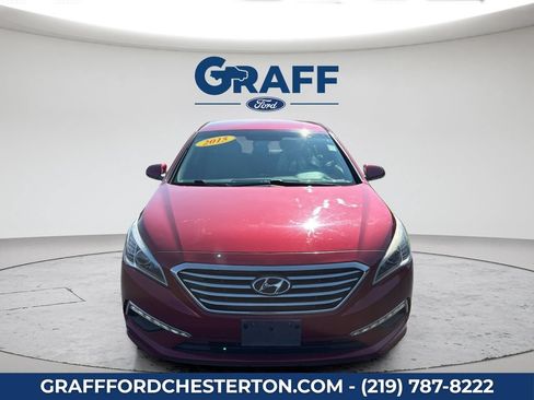 Used 2015 Hyundai Sonata SE FWD image 2