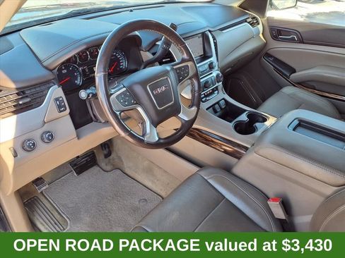 Used 2018 GMC Yukon SLT w/ Premium Edition image 4