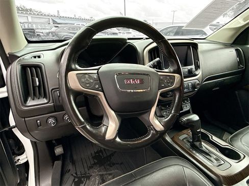 Used 2020 GMC Canyon Denali image 12