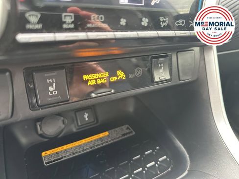 Used 2021 Toyota RAV4 XSE AWD/4WD image 23