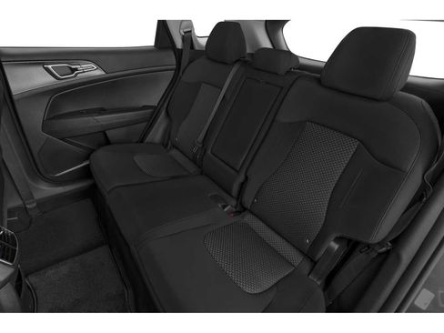 Used 2023 Kia Sportage LX image 9