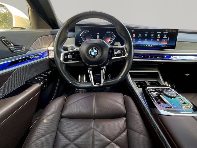 Used 2023 BMW 740i w/ Parking Assistance Package RWD image 10
