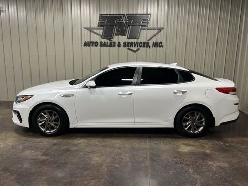 Used 2019 Kia Optima LX image 3
