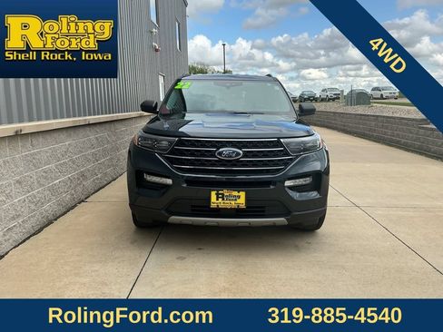 Used 2022 Ford Explorer XLT w/ Equipment Group 202A AWD/4WD image 4