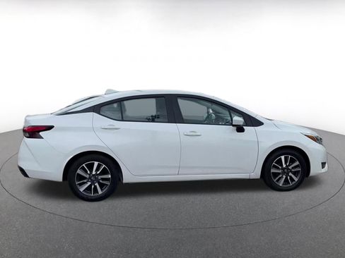 Used 2025 Nissan Versa SV FWD image 15