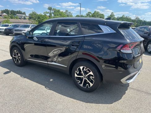 Certified 2023 Kia Sportage EX AWD/4WD image 4