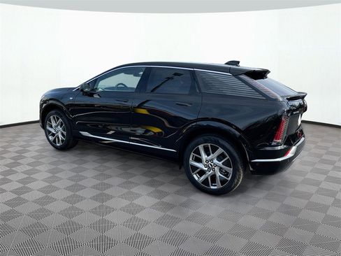 New 2026 Cadillac Optiq Luxury 1 image 4