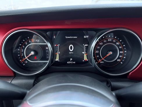 Used 2023 Jeep Gladiator Rubicon w/ Dual Top Group AWD/4WD image 31