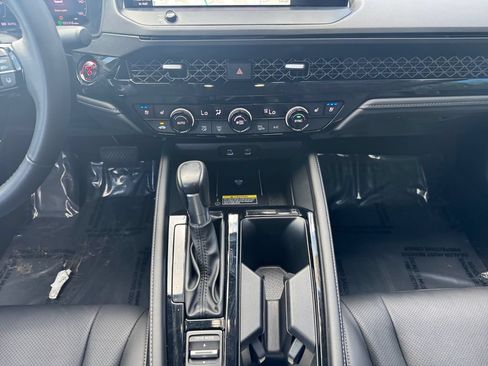 Used 2023 Honda Accord Touring image 11