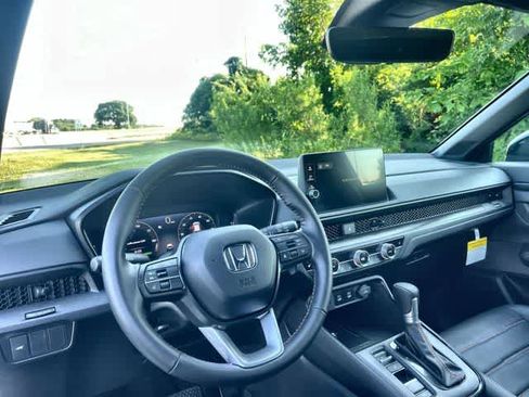 Used 2026 Honda CR-V Sport-L image 15