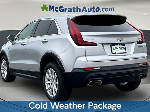 Used 2019 Cadillac XT4 Luxury w/ Cold Weather Package FWD image 4