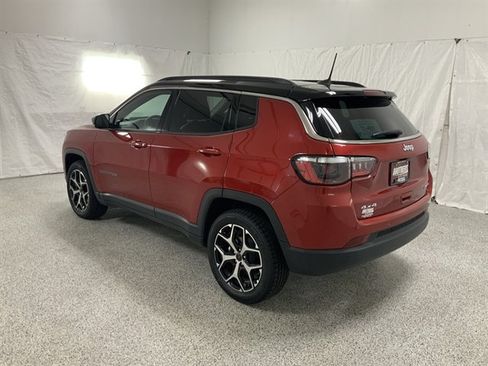 Used 2025 Jeep Compass Limited AWD/4WD image 7