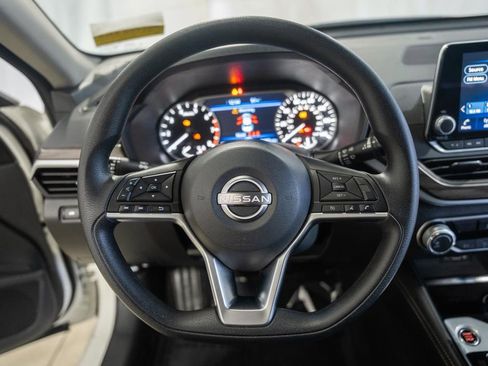 Used 2023 Nissan Altima 2.5 SV AWD/4WD image 33