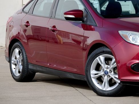 Used 2014 Ford Focus SE image 17