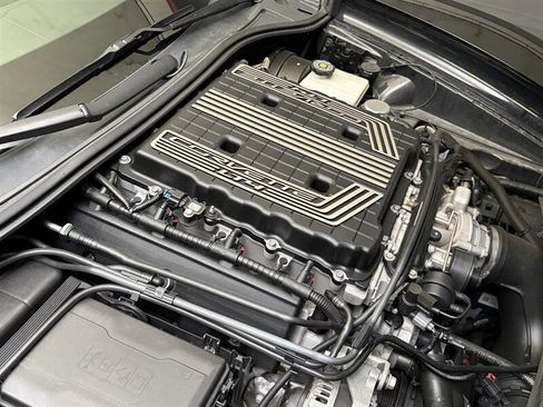 Used 2019 Chevrolet Corvette Z06 RWD image 35