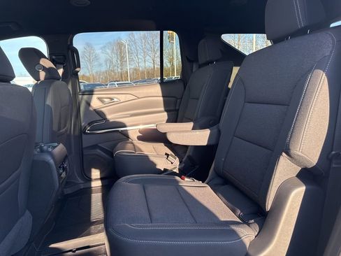 Used 2026 Chevrolet Traverse LT w/ Driver Confidence Package FWD image 13