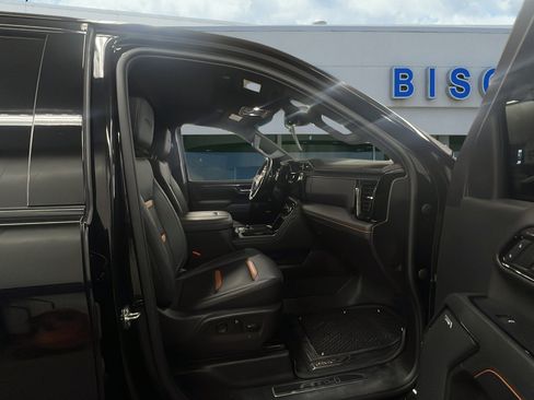 Used 2024 GMC Sierra 2500 AT4 image 13