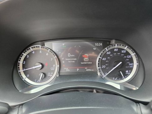 Used 2022 Toyota Highlander Platinum FWD image 38