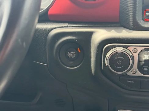 Used 2021 Jeep Gladiator Rubicon w/ Uconnect 4C Nav & Sound Group AWD/4WD image 19