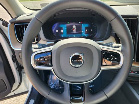 New 2026 Volvo XC60 B5 Ultra w/ Protection Package Premier AWD/4WD image 19