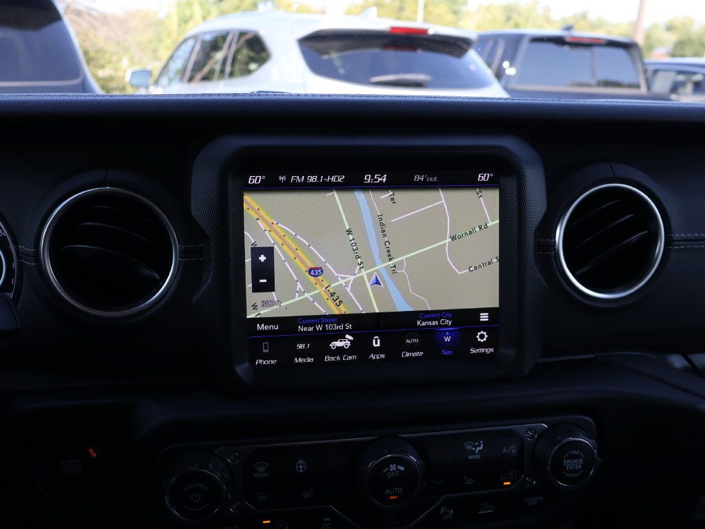 Used 2022 Jeep Wrangler Unlimited Sahara w/ LED Lighting Group AWD/4WD image 20