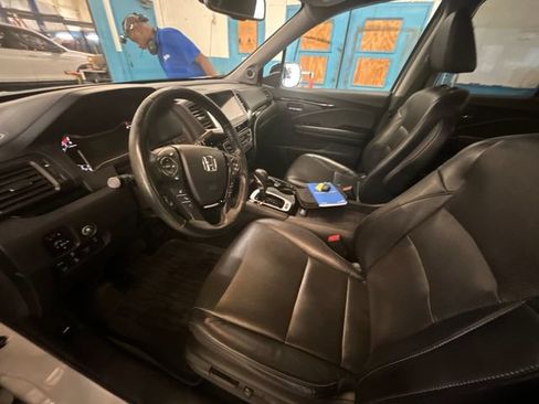 Used 2019 Honda Ridgeline RTL-E image 11