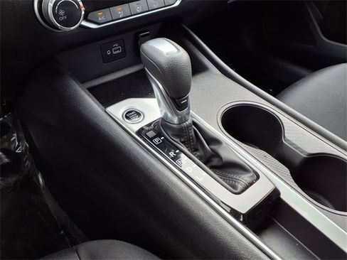 Used 2024 Nissan Altima 2.5 S image 8