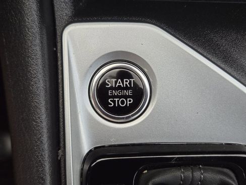Used 2025 Nissan Altima 2.5 SV FWD image 21