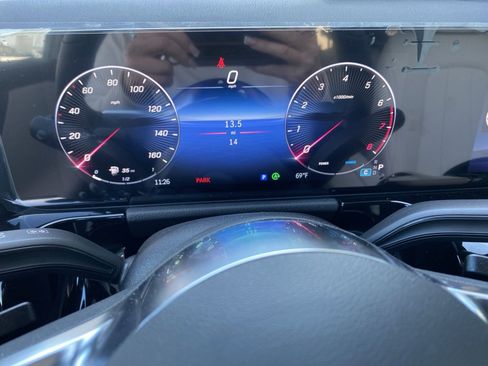 New 2025 Mercedes-Benz GLA 250 image 8