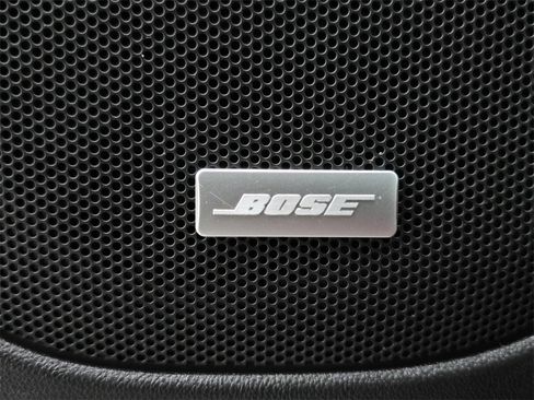 Used 2018 GMC Acadia SLT image 13