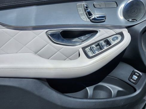 Used 2018 Mercedes-Benz GLC 300 4MATIC image 10