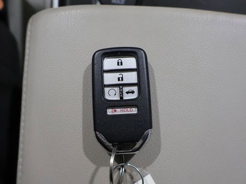 Used 2018 Honda Accord EX image 25