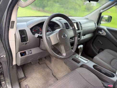 Used 2006 Nissan Frontier SE RWD image 16