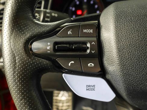 Used 2020 Hyundai Veloster N image 25