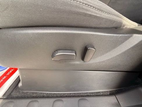 Certified 2024 Nissan Frontier SV w/ SV Convenience Package image 15