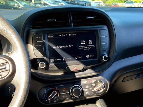 Used 2023 Kia Soul LX w/ LX Technology Package image 8