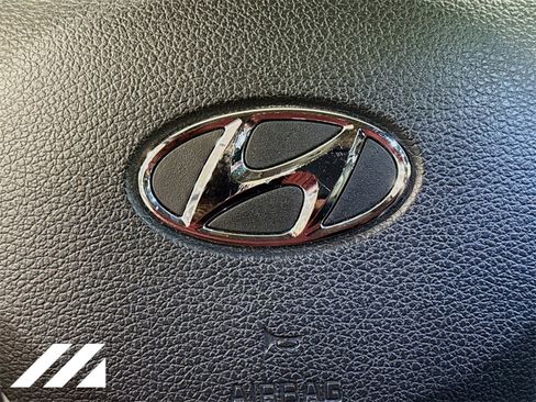 Used 2020 Hyundai Santa Fe Limited w/ Cargo Package image 35