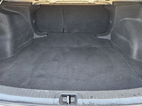 Used 2021 Toyota Corolla LE image 31