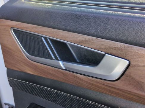 Used 2024 Volkswagen Atlas SE image 34