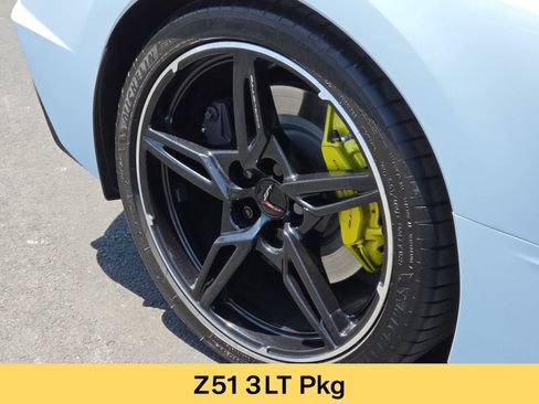 Used 2023 Chevrolet Corvette Stingray Premium Conv w/ Z51 Performance Package RWD image 12