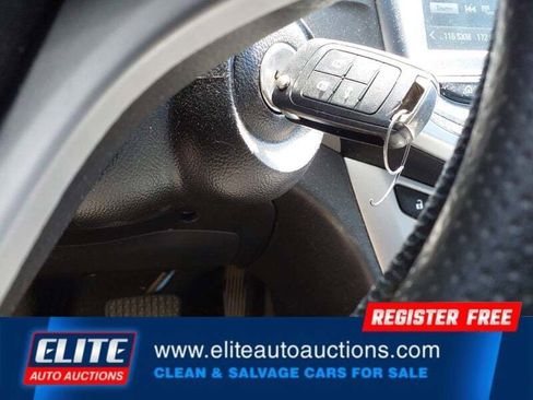 Used 2017 Chevrolet Sonic LT FWD image 21