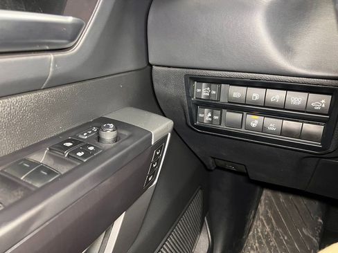 Used 2024 Toyota Tundra Platinum image 8