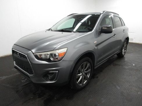 Used 2013 Mitsubishi Outlander Sport LE image 1