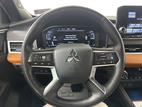 Used 2023 Mitsubishi Outlander SEL 40th Anniversary image 12