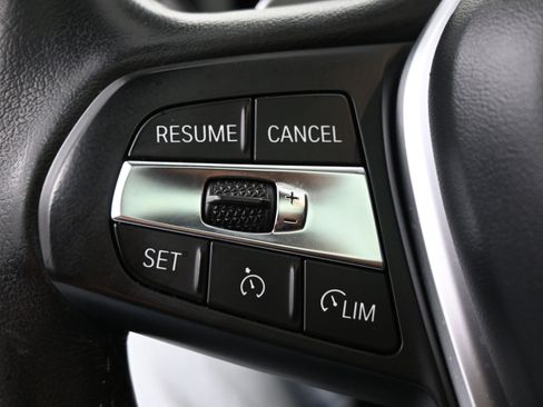 Used 2020 BMW 330i Sedan w/ Convenience Package image 22