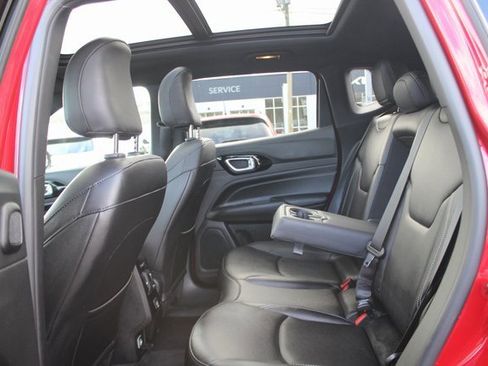 Used 2024 Jeep Compass Limited w/ High Altitude Package image 25