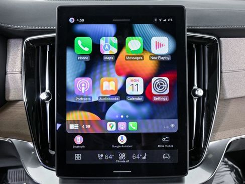 Certified 2026 Volvo XC90 B6 Plus w/ Protection Package Premier AWD/4WD image 18